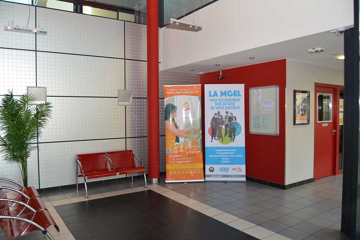 Hall d'entrée logements étudiants à Angers Résidence étudiante La Maine