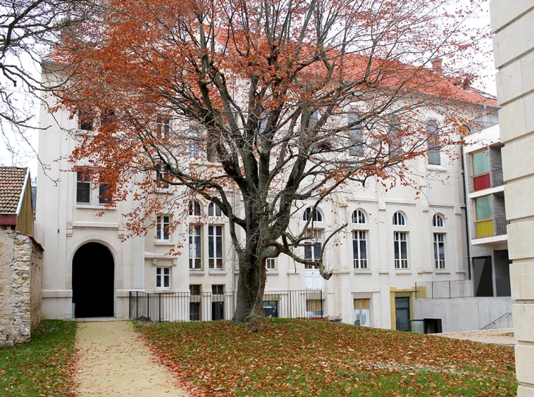 Jardin logements étudiants à Nancy Résidence étudiante Le GEC