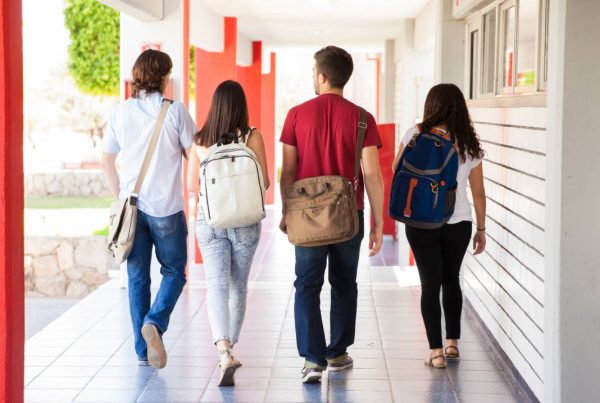 Trouver Rentree universitaire 2025 logements étudiants residences MGEL Logement