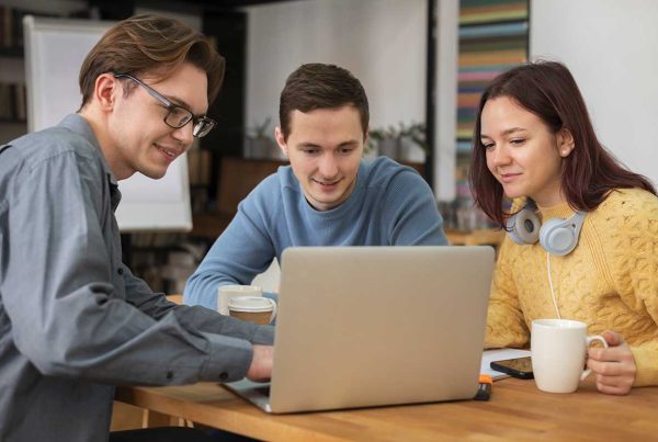 Aout trouver logements étudiants residences MGEL Logement