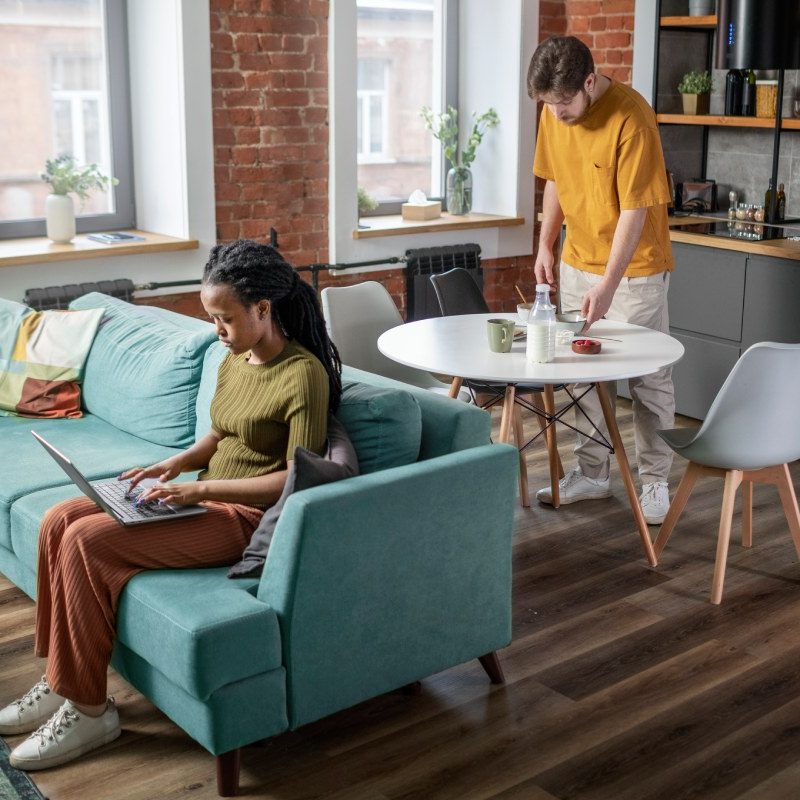 Studio ou colocation : comment choisir son logement étudiant en 2026 ?